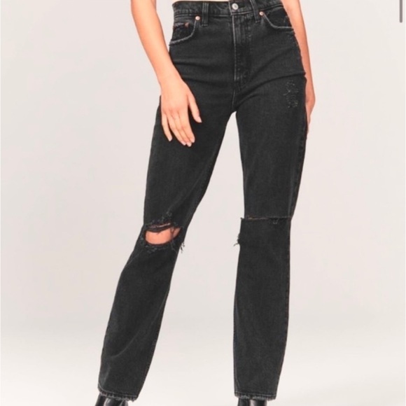 Abercrombie & Fitch Denim - Abercrombie Curve Love Ultra High Rise 90s Straight Jean Black Distressed